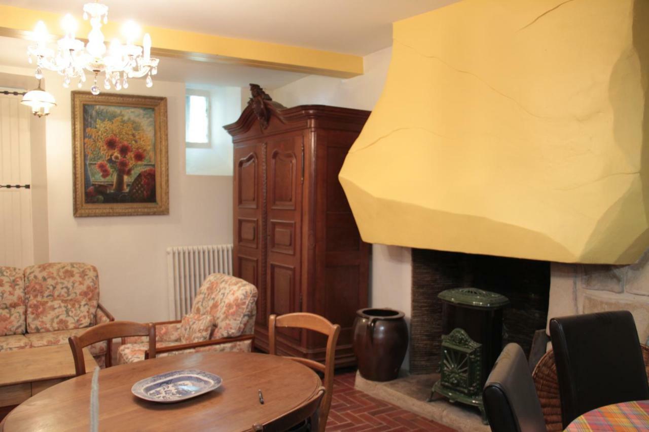 Le Logis De La Foret Hotel Sainte-Verge Bagian luar foto
