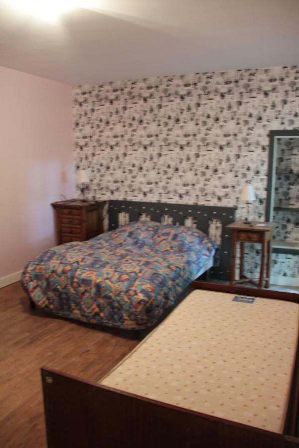 Le Logis De La Foret Hotel Sainte-Verge Bagian luar foto