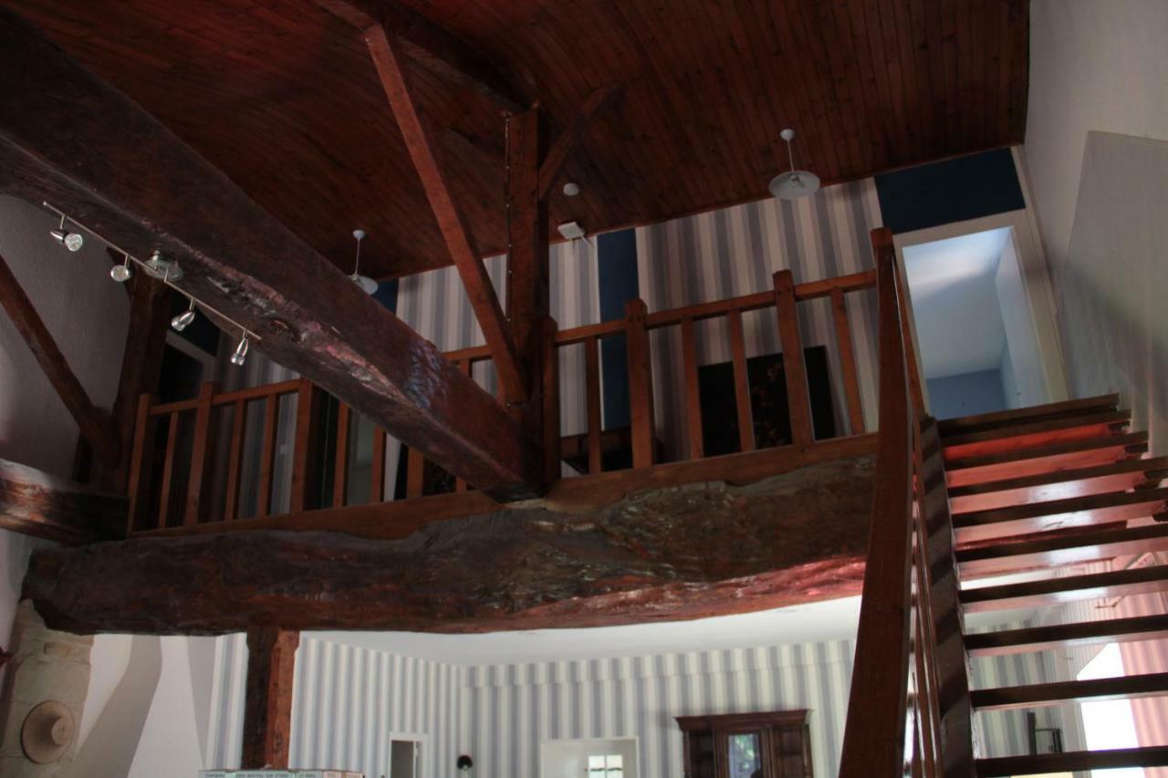 Le Logis De La Foret Hotel Sainte-Verge Bagian luar foto