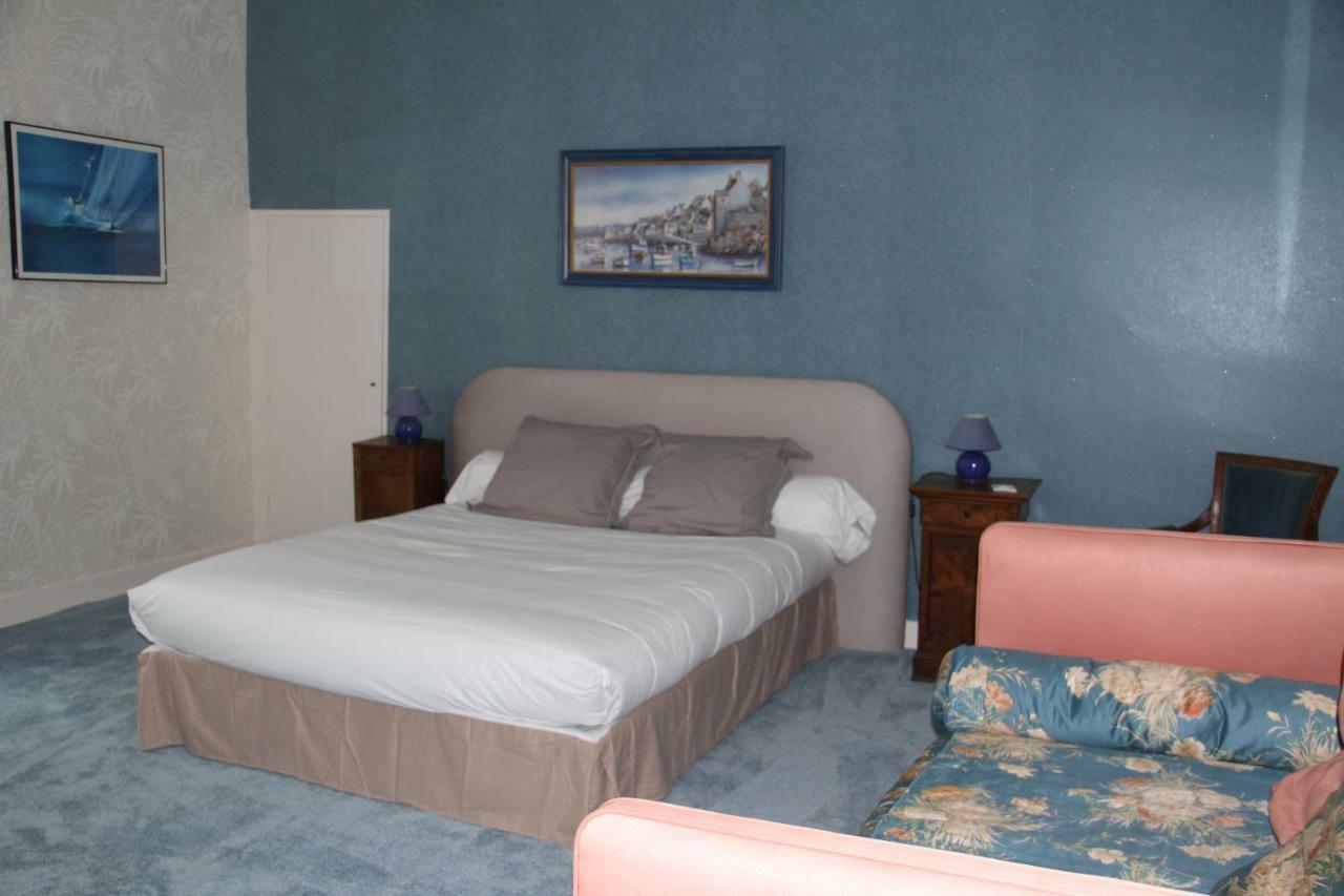 Le Logis De La Foret Hotel Sainte-Verge Bagian luar foto